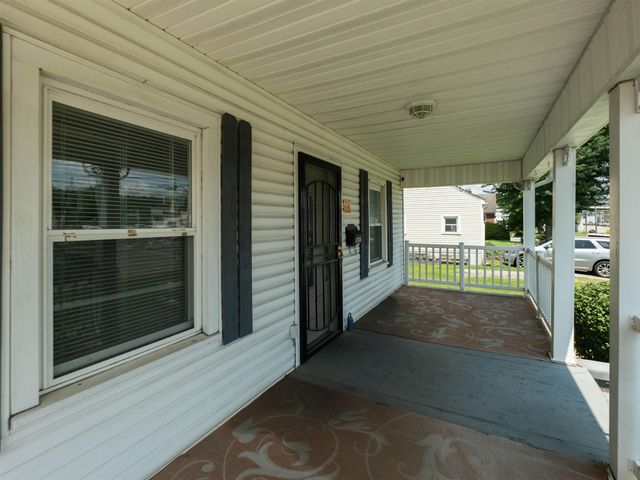 5134 MacCorkle Avenue, South Charleston, WV 25309