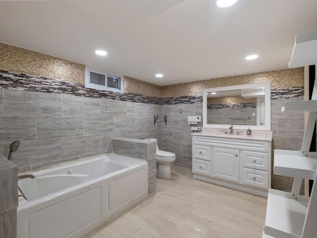5134 MacCorkle Avenue, South Charleston, WV 25309