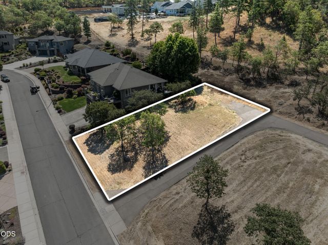1330 Poppy Ridge Drive, Eagle Point, OR 97524
