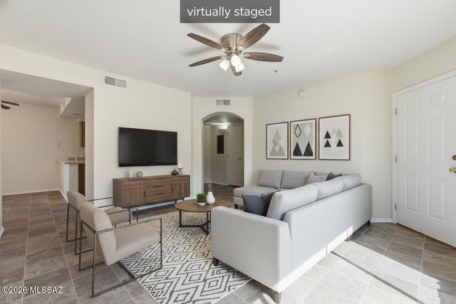1598 N Paseo La Tinaja, Green Valley, AZ 85614