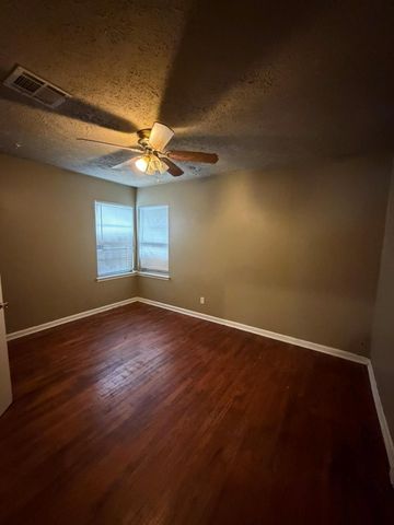 247 Hohldale Street, Houston, TX 77022