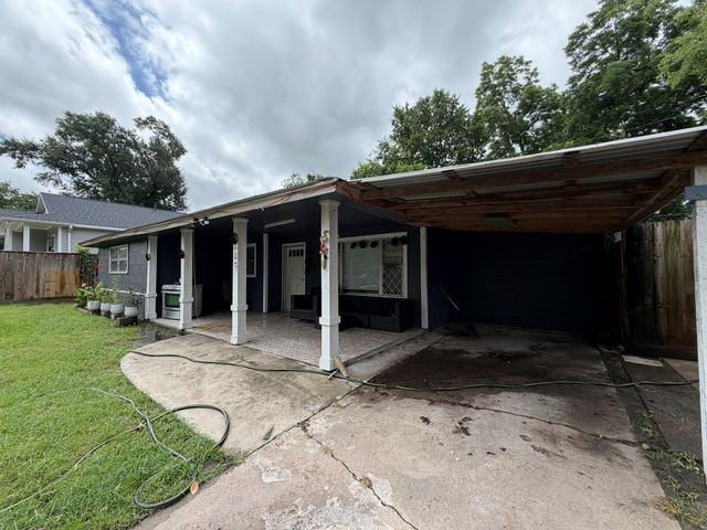 247 Hohldale Street, Houston, TX 77022