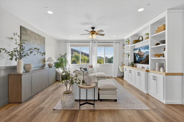 4048 Chuckwagon Way, Roseville, CA 95747