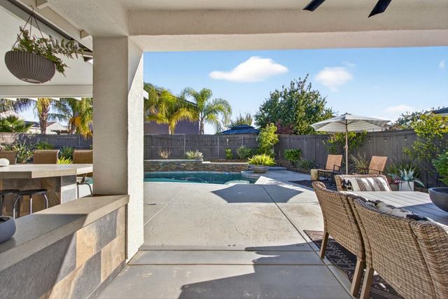 4048 Chuckwagon Way, Roseville, CA 95747