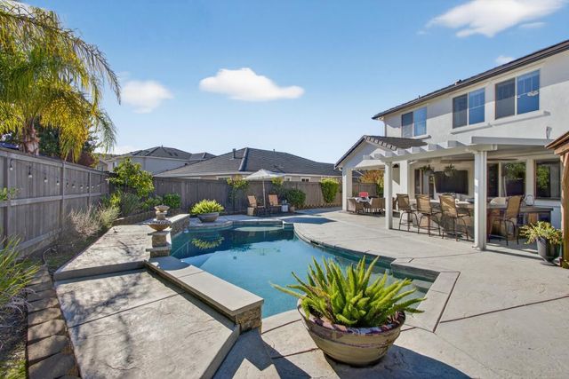 4048 Chuckwagon Way, Roseville, CA 95747