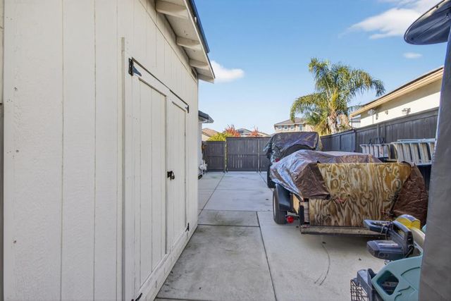 4048 Chuckwagon Way, Roseville, CA 95747