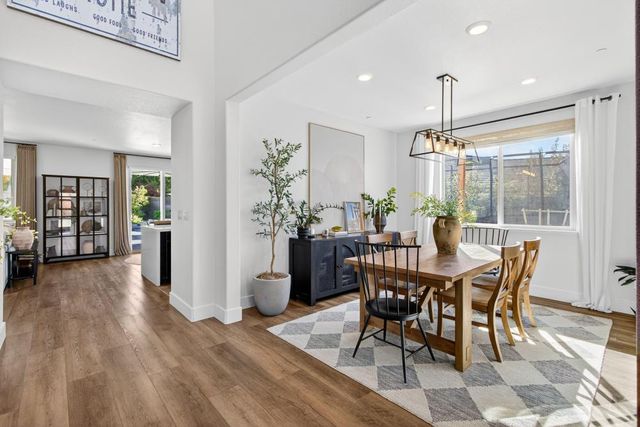 4048 Chuckwagon Way, Roseville, CA 95747