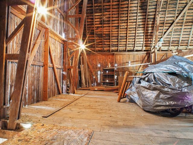 6596 W Washington Road, Sumner Twp, MI 48847