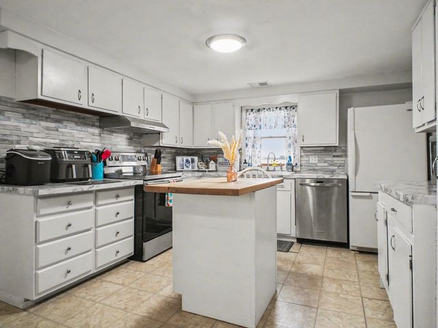6596 W Washington Road, Sumner Twp, MI 48847