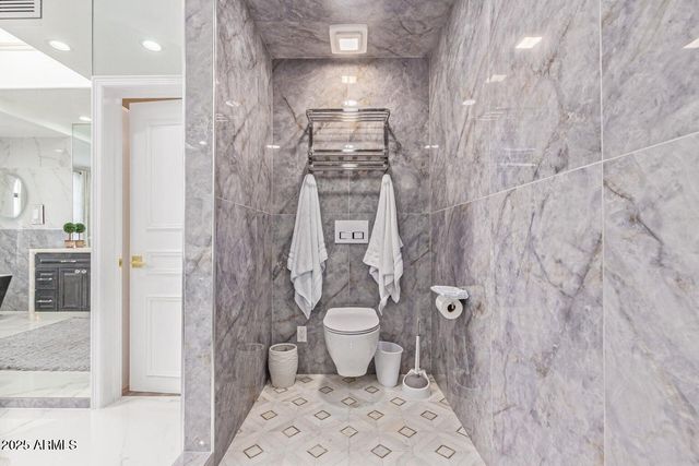 10113 E Topaz Drive, Scottsdale, AZ 85258