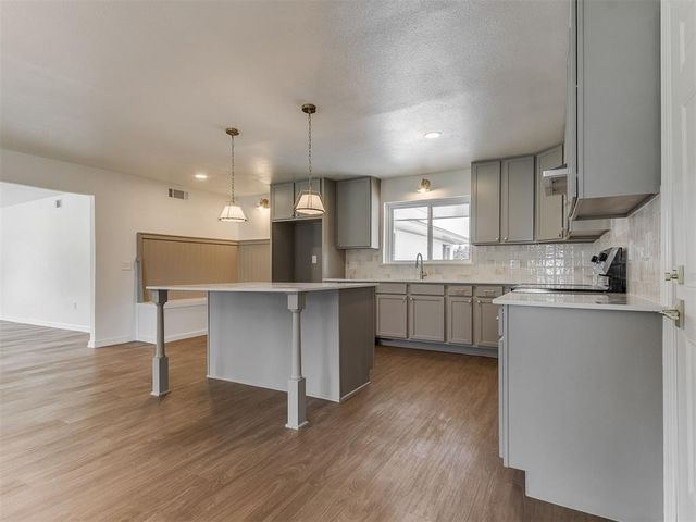 11500 Brockhaus Road, Guthrie, OK 73044