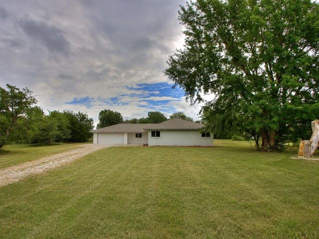 11500 Brockhaus Road, Guthrie, OK 73044