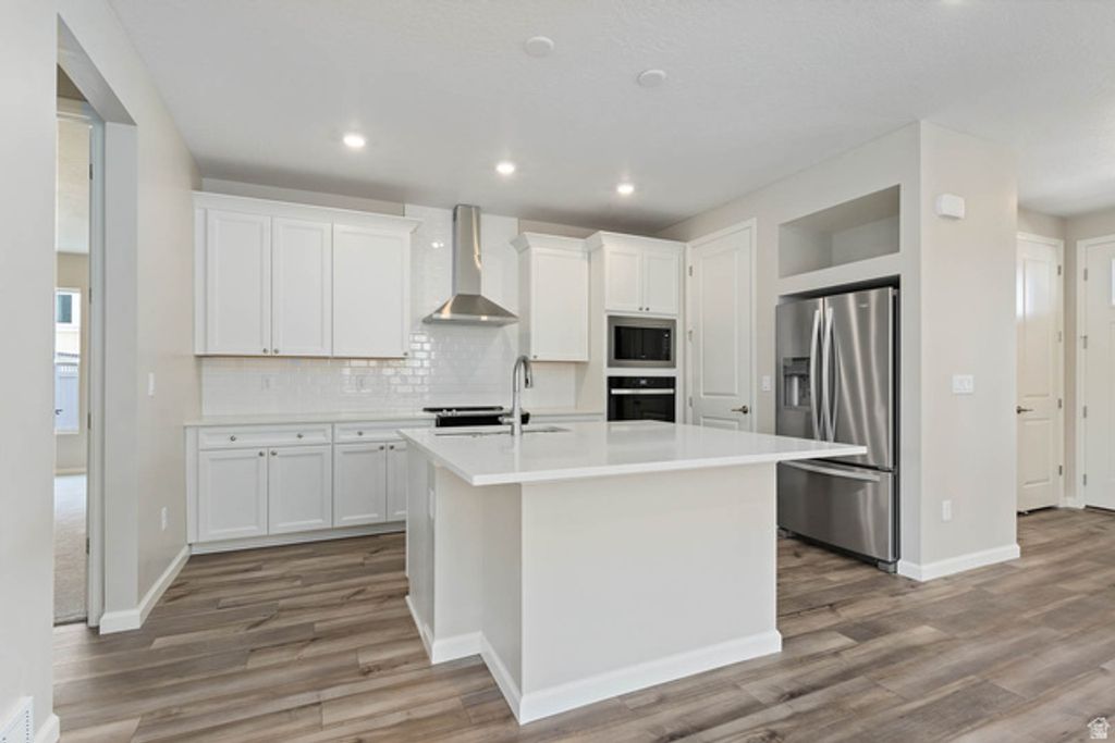 Image 12 of property listing at 6193 W FOLLY ISLAND WAY #536, South Jordan, UT 84009