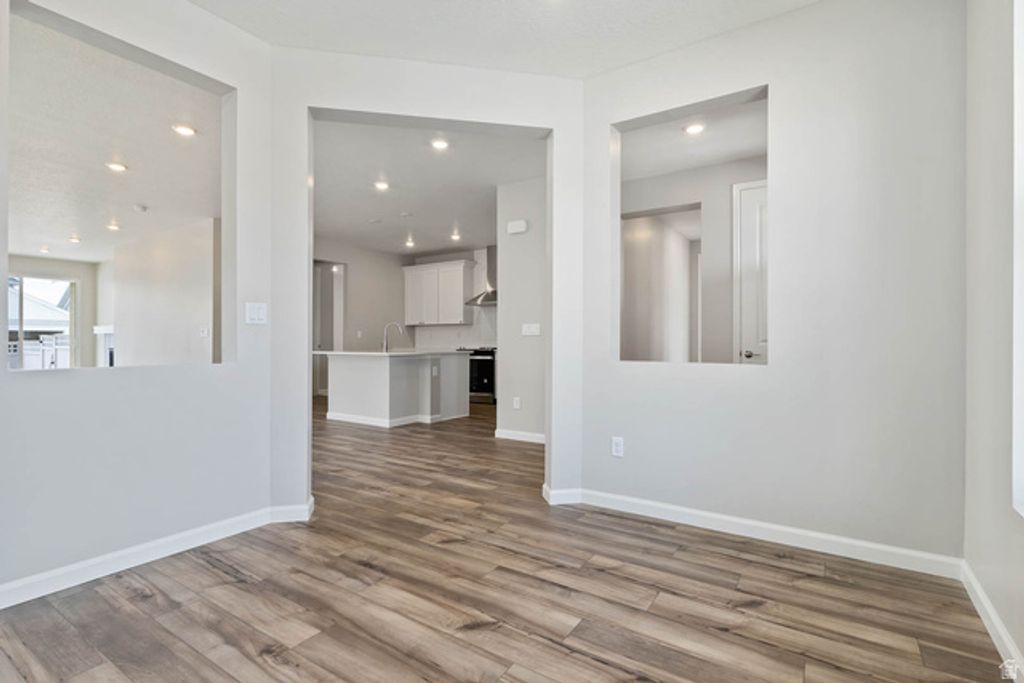 Image 4 of property listing at 6193 W FOLLY ISLAND WAY #536, South Jordan, UT 84009
