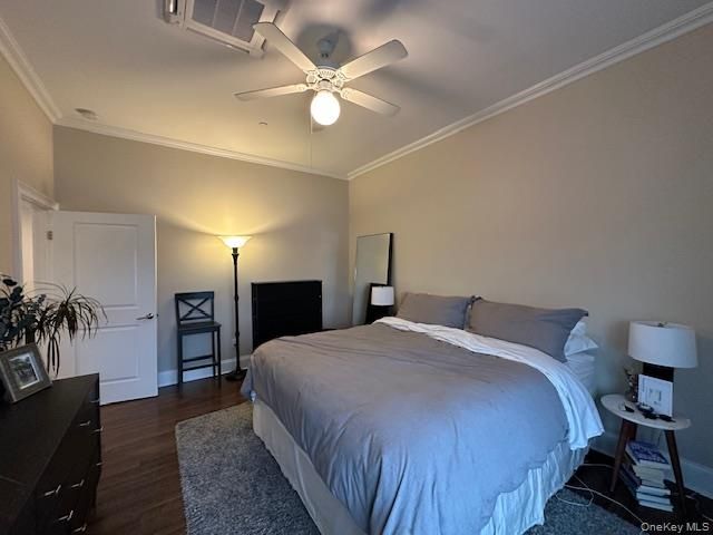 50-2K Stewart Avenue 2K, Huntington, NY 11743