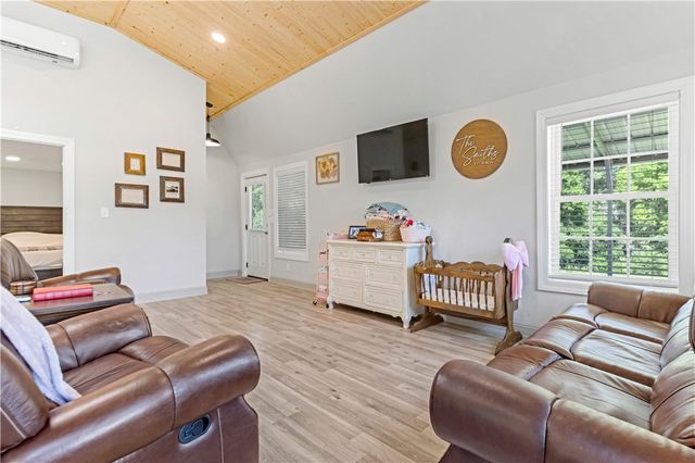 2528 Elberton Highway, Iva, SC 29655