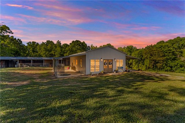 2528 Elberton Highway, Iva, SC 29655