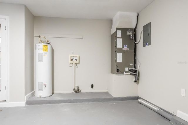 8311 ESPERANZA STREET, Orlando, FL 32817