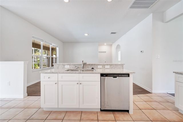 8218 CANARY CANYON WAY, Tampa, FL 33647