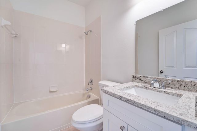 8218 CANARY CANYON WAY, Tampa, FL 33647