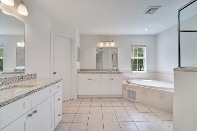 8218 CANARY CANYON WAY, Tampa, FL 33647