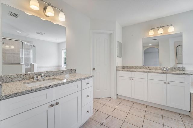 8218 CANARY CANYON WAY, Tampa, FL 33647