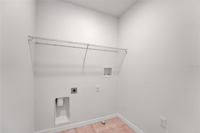 8218 CANARY CANYON WAY, Tampa, FL 33647