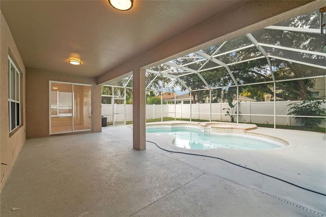 8218 CANARY CANYON WAY, Tampa, FL 33647