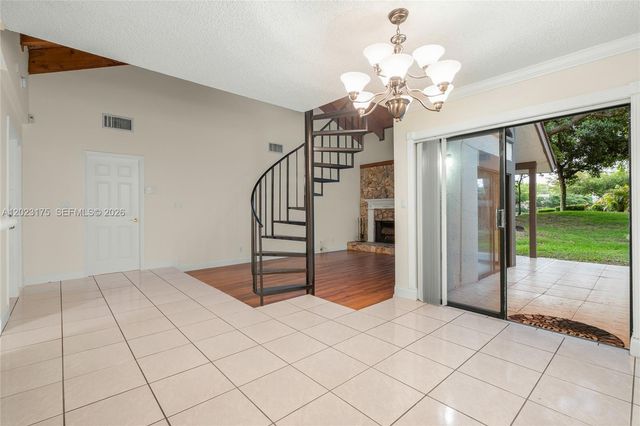 9367 SW 1st St 808, Plantation, FL 33324