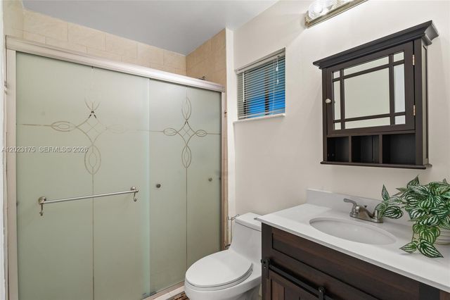 9367 SW 1st St 808, Plantation, FL 33324