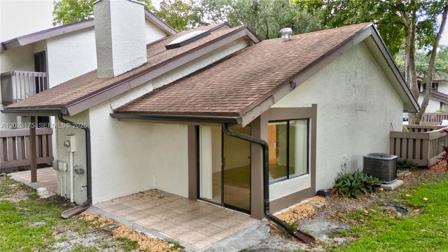 9367 SW 1st St 808, Plantation, FL 33324