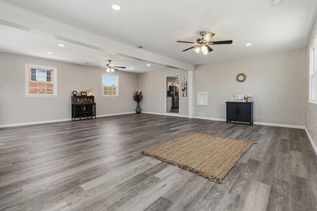 30 Childress Drive, Somerset, KY 42503