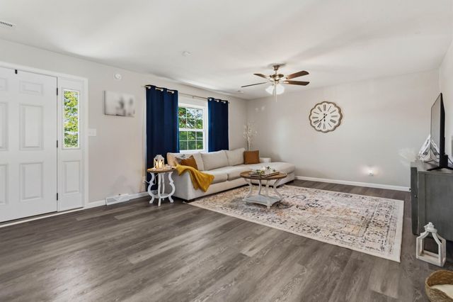 30 Childress Drive, Somerset, KY 42503