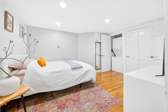 352 Tappan St 1, Brookline, MA 02445