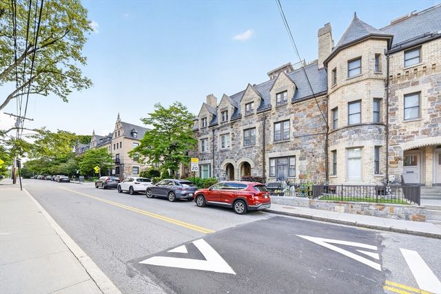 352 Tappan St 1, Brookline, MA 02445