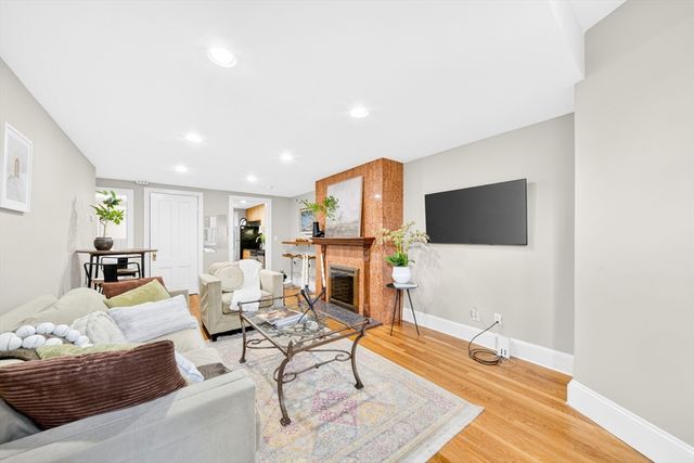 352 Tappan St 1, Brookline, MA 02445