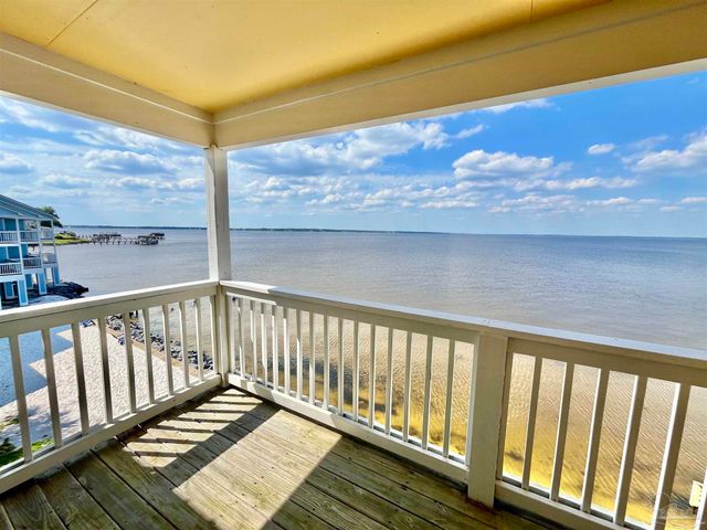 16070 Innerarity Pt Rd, Pensacola, FL 32507