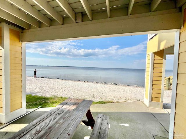 16070 Innerarity Pt Rd, Pensacola, FL 32507