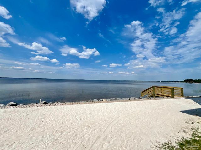 16070 Innerarity Pt Rd, Pensacola, FL 32507