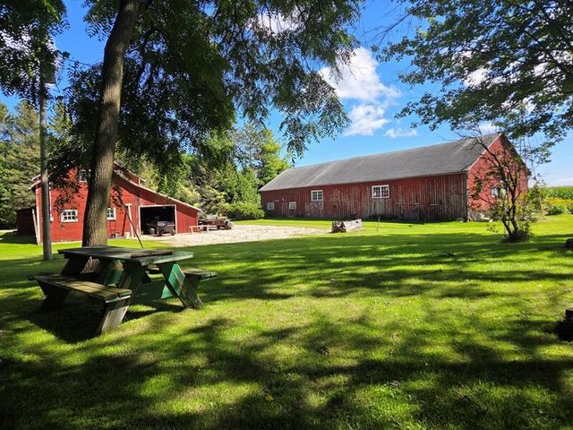 4503 Carstens Lake ROAD, Manitowoc, WI 54220