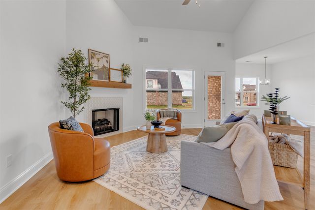 320 WIRT RD, Oakland, TN 38060