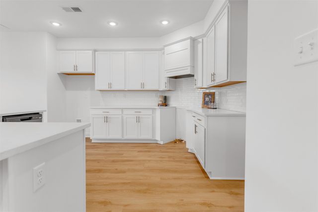 320 WIRT RD, Oakland, TN 38060