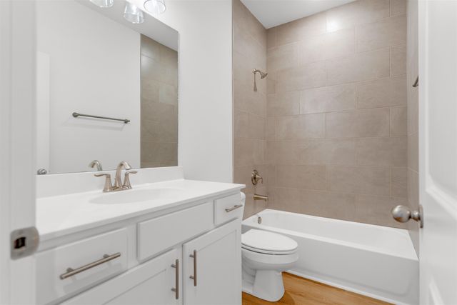 320 WIRT RD, Oakland, TN 38060