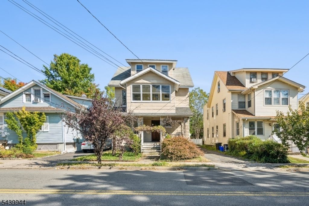 374 Boyden Ave, Maplewood Twp., NJ 07040