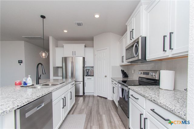 2404 Freddie L. Nichols Sr. Drive, Harker Heights, TX 76548