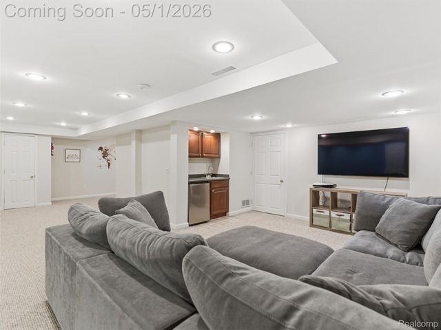 2550 Brilliance, Rochester Hills, MI 48309