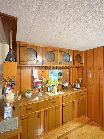 9 King Dr, Wareham, MA 02576