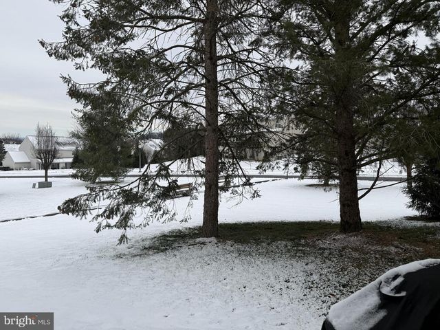 28 CHARLEMONT CT, Reading, PA 19607