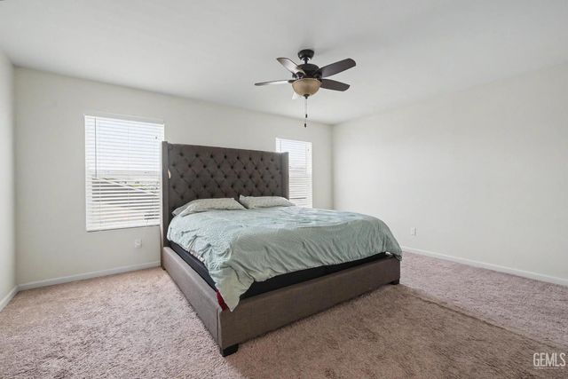 5816 Commonwealth Avenue, Bakersfield, CA 93313
