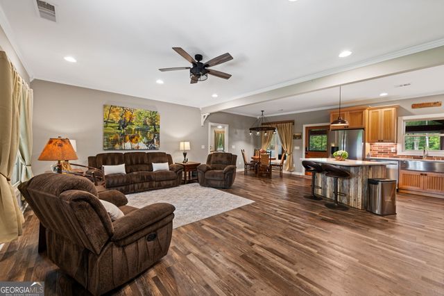 704 Town Creek Church Road, Talking Rock, GA 30175